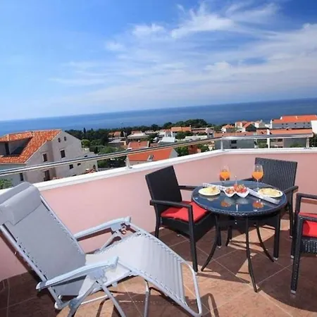 Marin - Two Bedroom With Balcony And Sea View Appartement *
